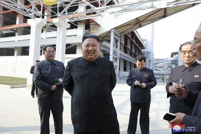 First Photos of Kim Jong-un Reveal He's Recovered from Rumored Surgery Crisis